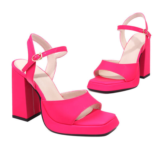 Graceful Orthopedic Sandals for Modern Look