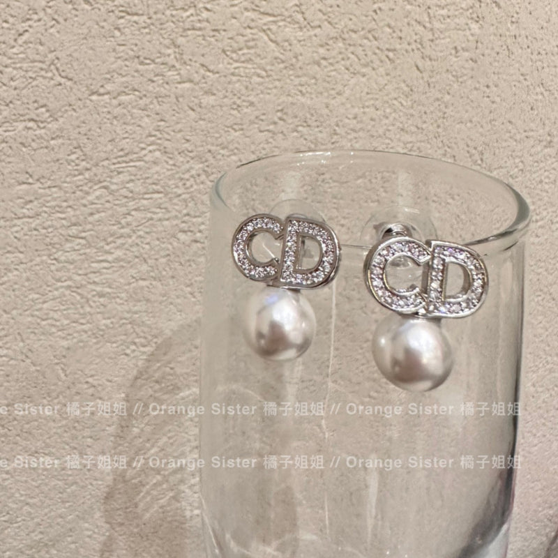 Delicate Artisan Pearl Earring