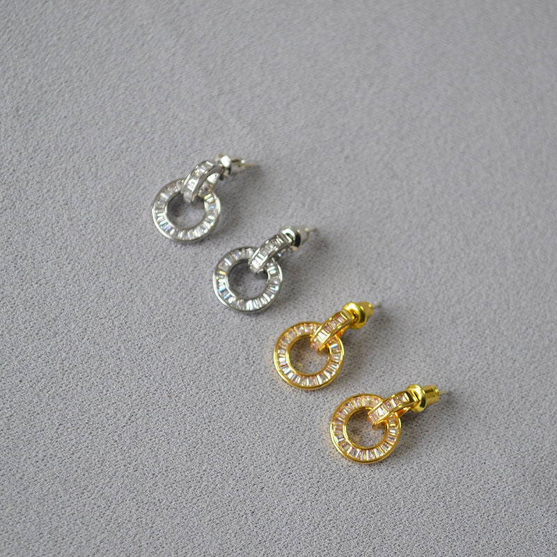 Stunning Gold Earring for Daily Wear