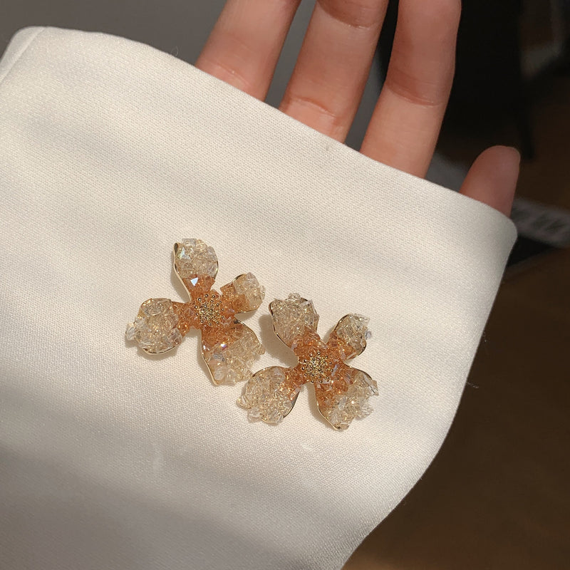 Charming Earring for Any Occasion