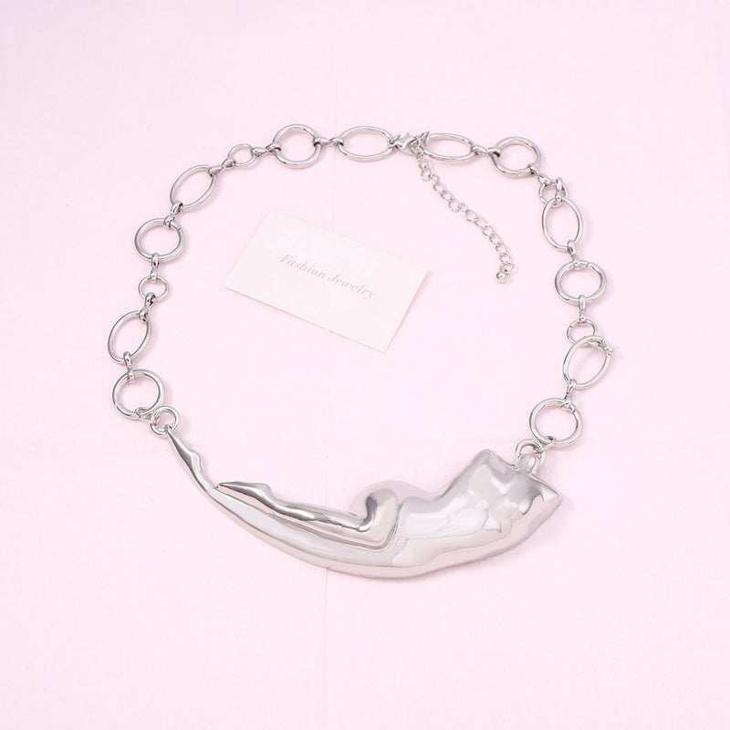 Classic Chain with Timeless Appeal