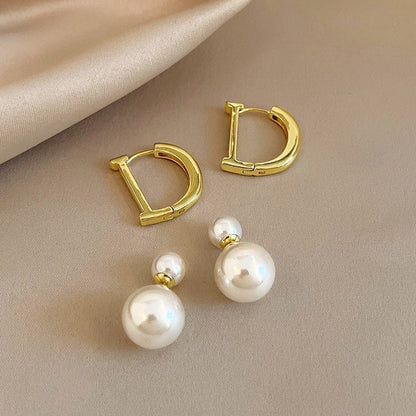 Romantic Gold Earring for Special Moments
