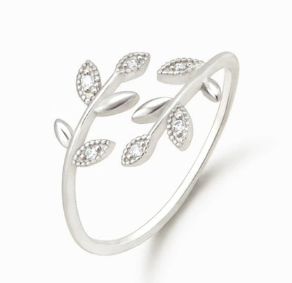 Charming Gold Ring for Any Occasion