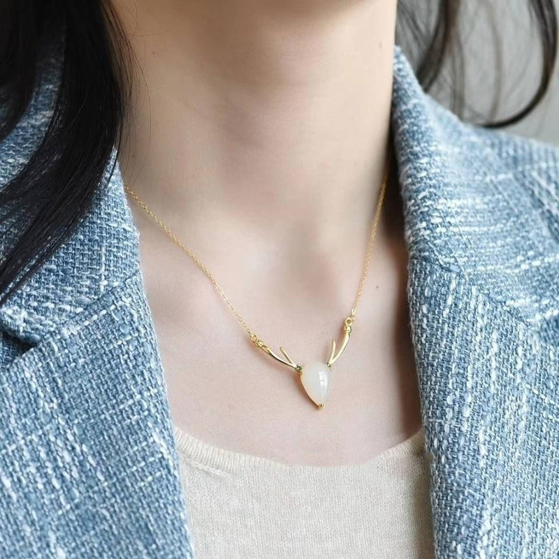 Elegant Silver Necklace for Every Occasion