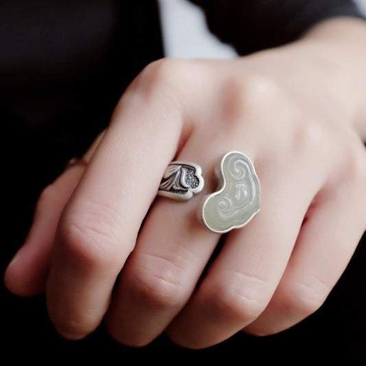 Romantic Silver Pendant for Special Moments