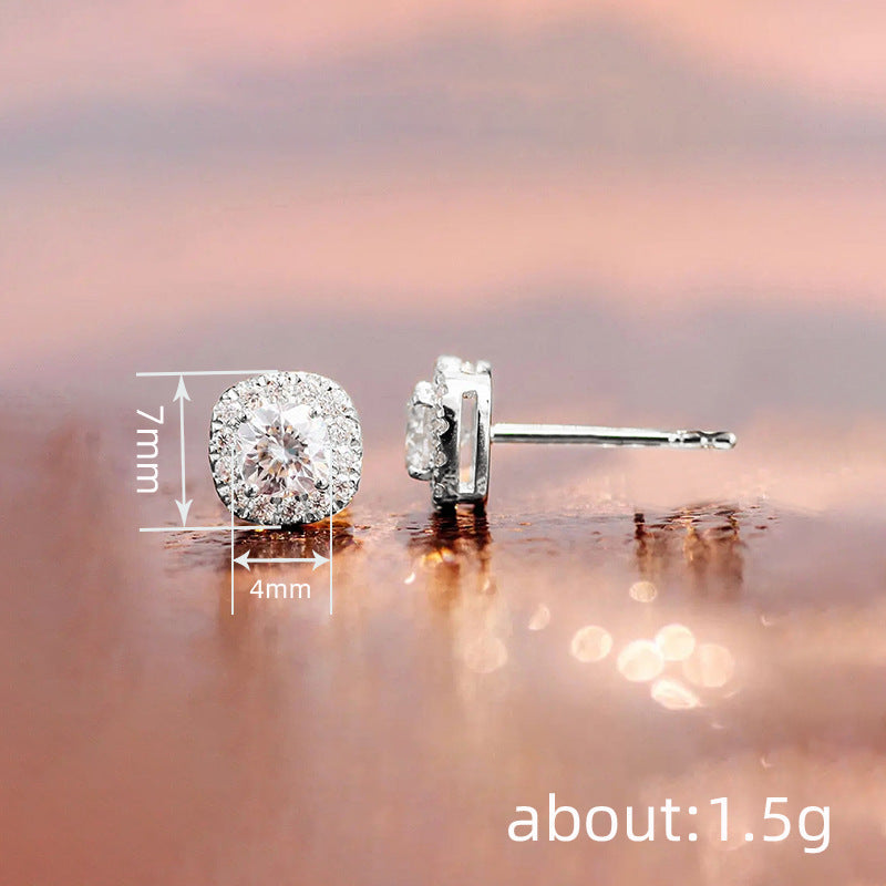 Charming Earring for Any Occasion