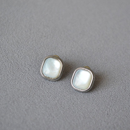 Beautiful Silver Earring with Unique Style