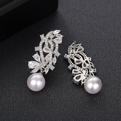 Beautiful Pearl Earring with Unique Style