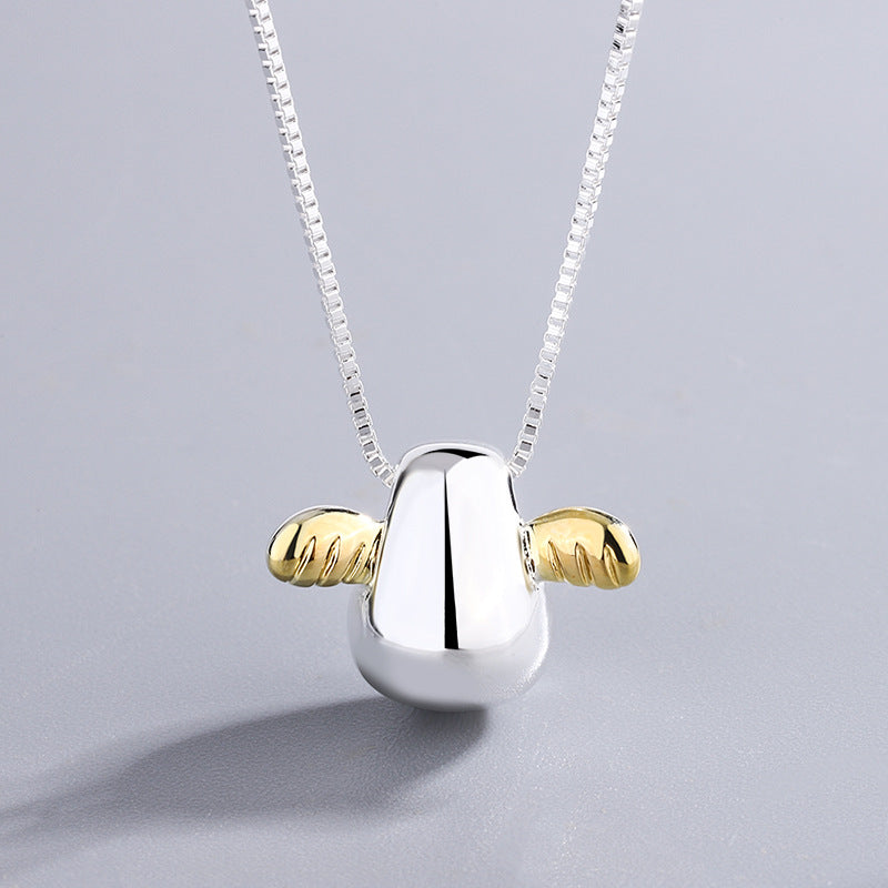 Romantic Gold Necklace for Special Moments