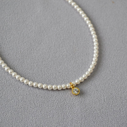 Romantic Pearl Necklace for Special Moments