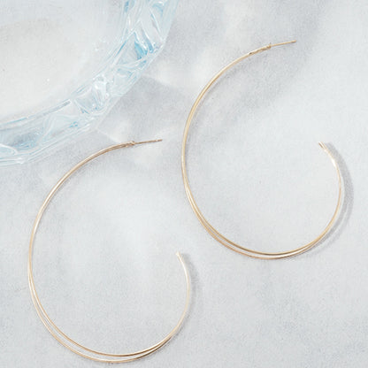 Romantic Gold Earring for Special Moments