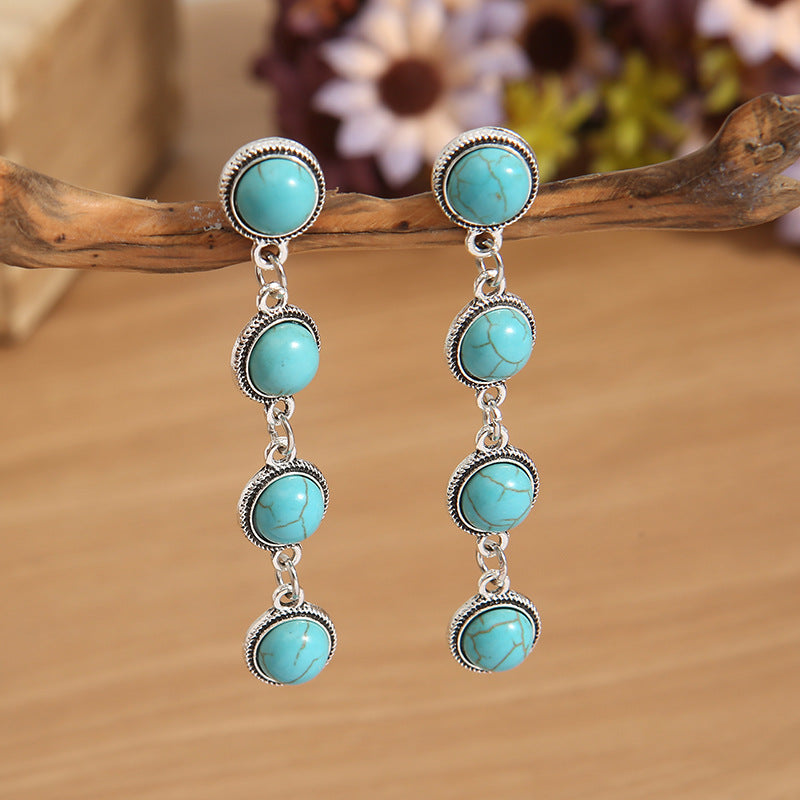 Charming Earring for Any Occasion
