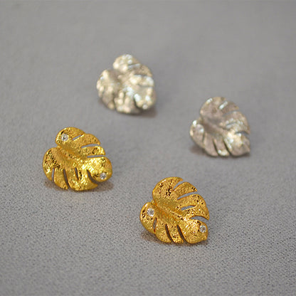 Romantic Gold Earring for Special Moments