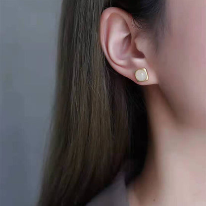 Classic Silver Piece with Timeless Appeal