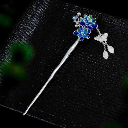 Charming Piece for Any Occasion