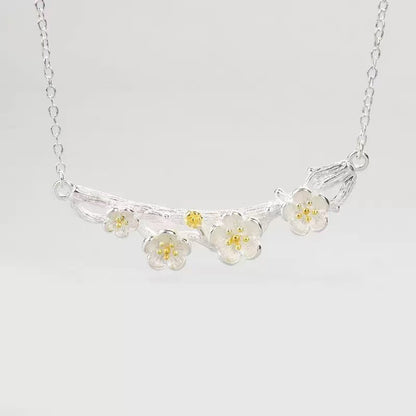 Classic Necklace with Timeless Appeal