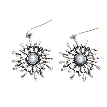 Classic Pearl Earring with Timeless Appeal