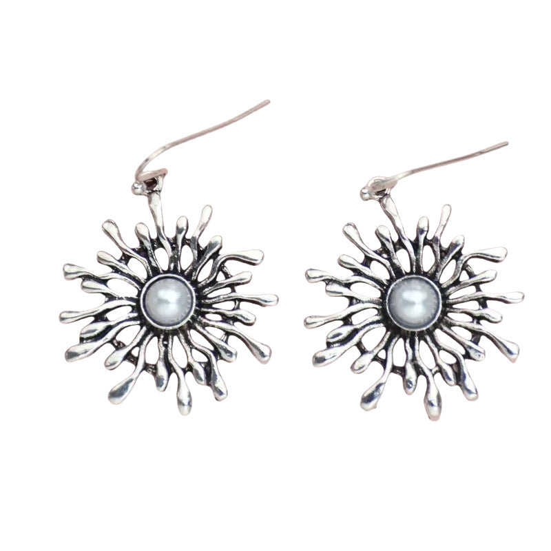 Classic Pearl Earring with Timeless Appeal