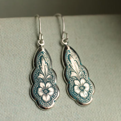 Charming Earring for Any Occasion