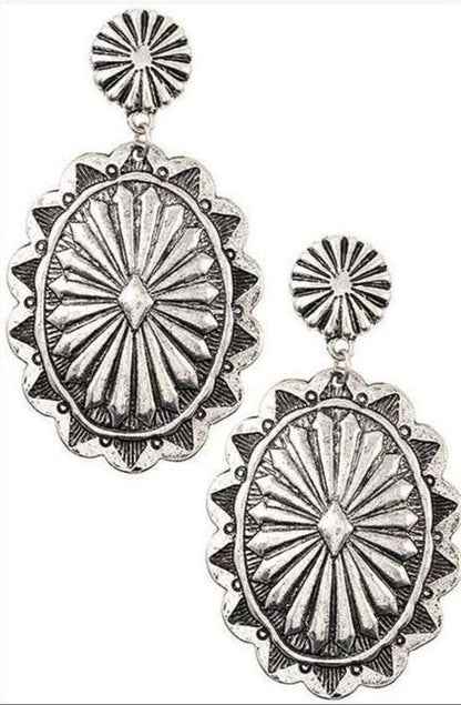 Elegant Earring for Every Occasion