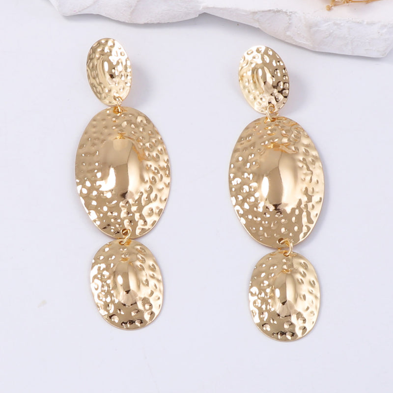 Charming Earring for Any Occasion