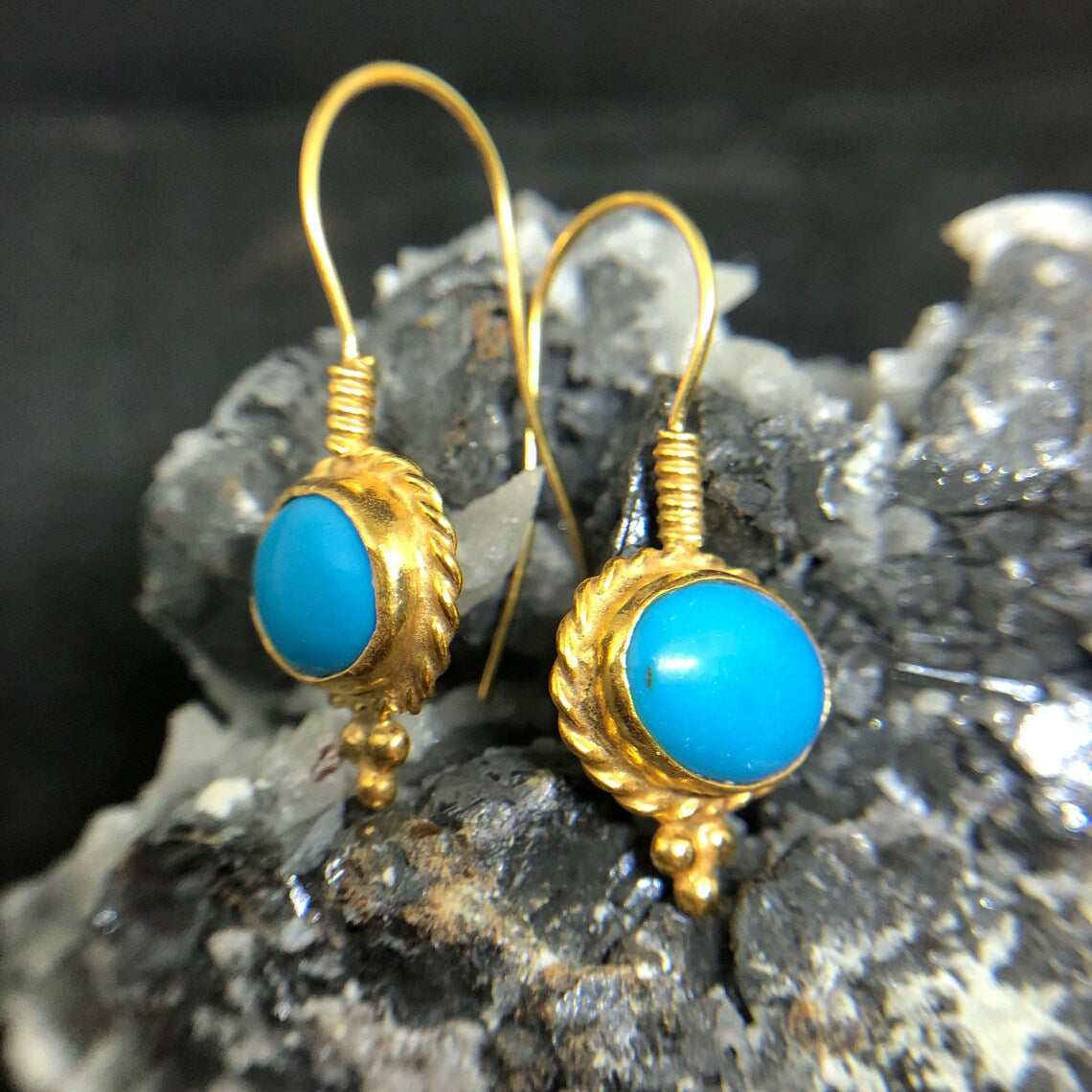 Stunning Earring for Daily Wear
