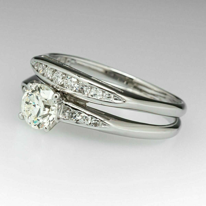 Classic Set with Timeless Appeal