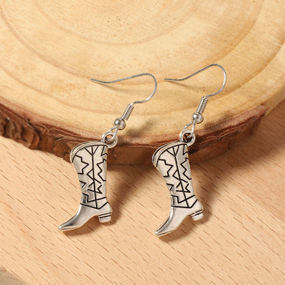 Charming Silver Earring for Any Occasion