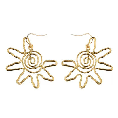 Beautiful Gold Earring with Unique Style