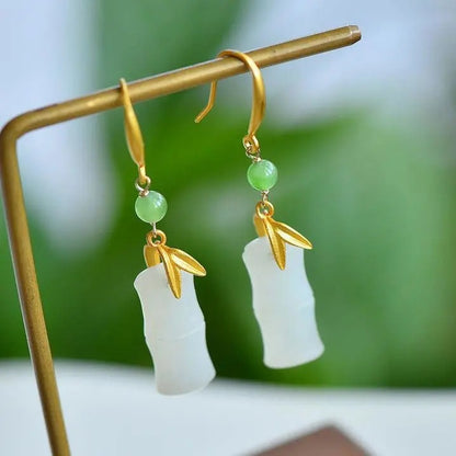 Romantic Silver Earring for Special Moments