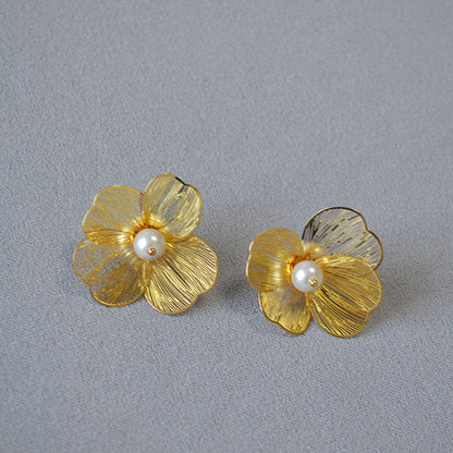 Stunning Silver Earring for Daily Wear