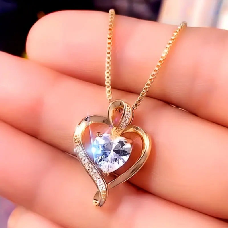 Stunning Gold Necklace for Daily Wear
