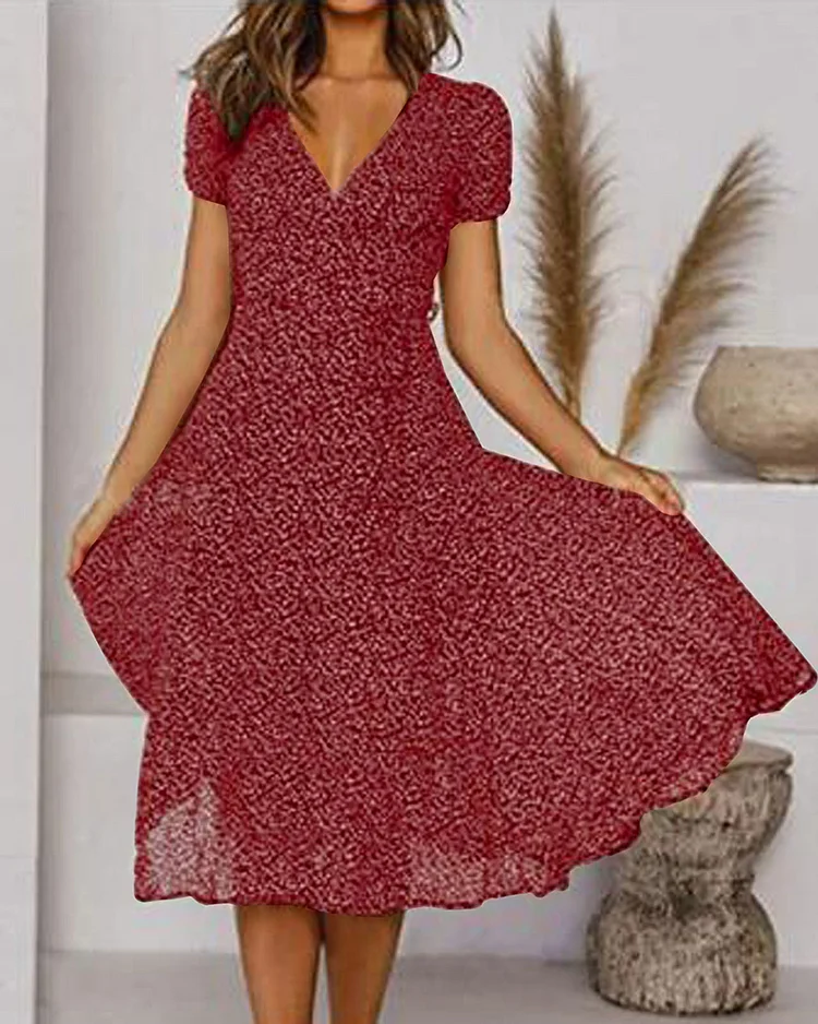 KS | Printed chiffon dress with short sleeves and V-neckline