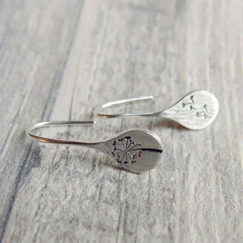 Romantic Silver Earring for Special Moments