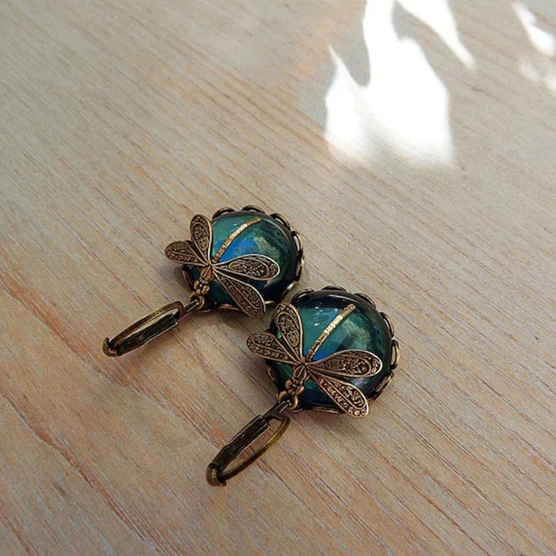 Beautiful Gold Earring with Unique Style