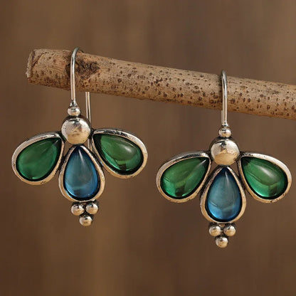 Charming Silver Earring for Any Occasion