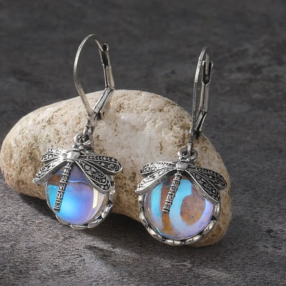 Beautiful Gold Earring with Unique Style