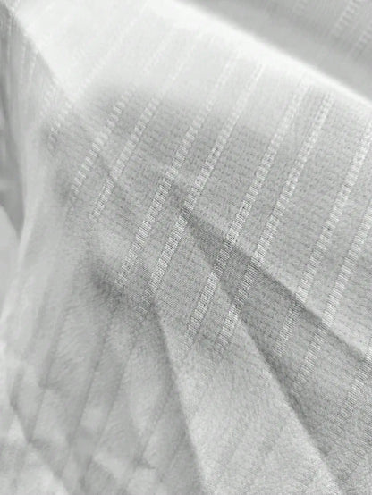 JO | Lantern sleeve hollow-out top