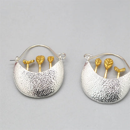 Classic Gold Earring with Timeless Appeal