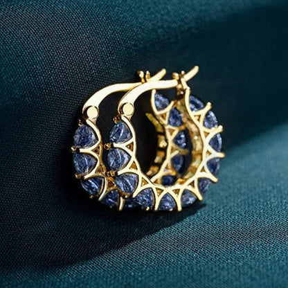 Romantic Gold Earring for Special Moments