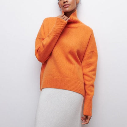 JO | Turtleneck sweater