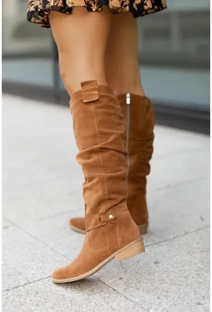 JO | Supportive orthopaedic boots