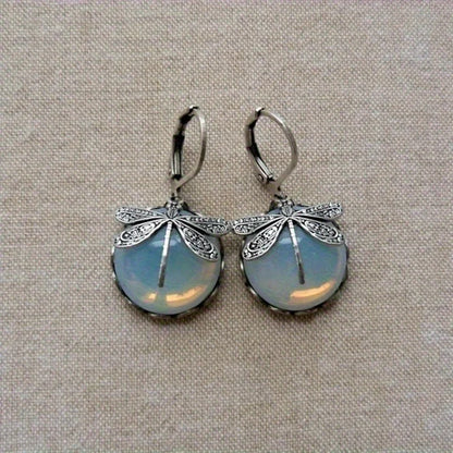 Romantic Silver Earring for Special Moments