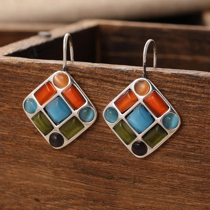 Charming Silver Earring for Any Occasion
