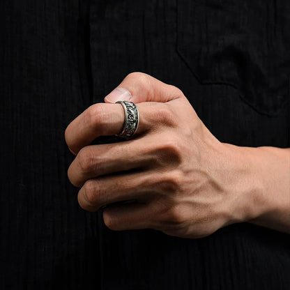 Charming Silver Ring for Any Occasion