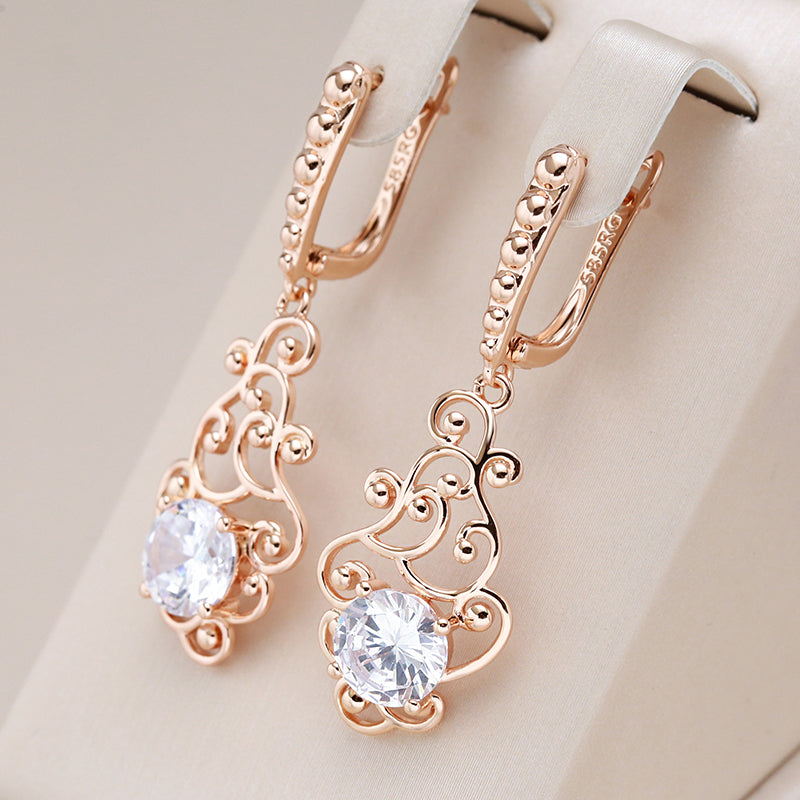 Elegant Gold Earring for Every Occasion