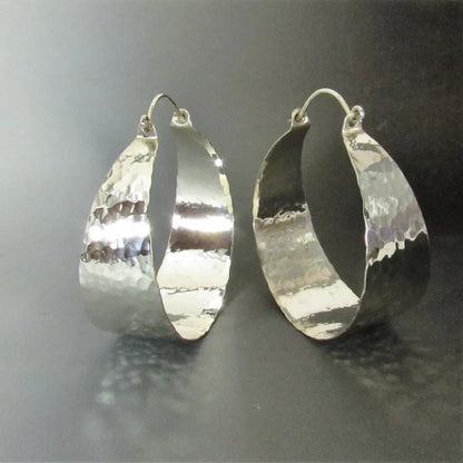 Beautiful Silver Earring with Unique Style