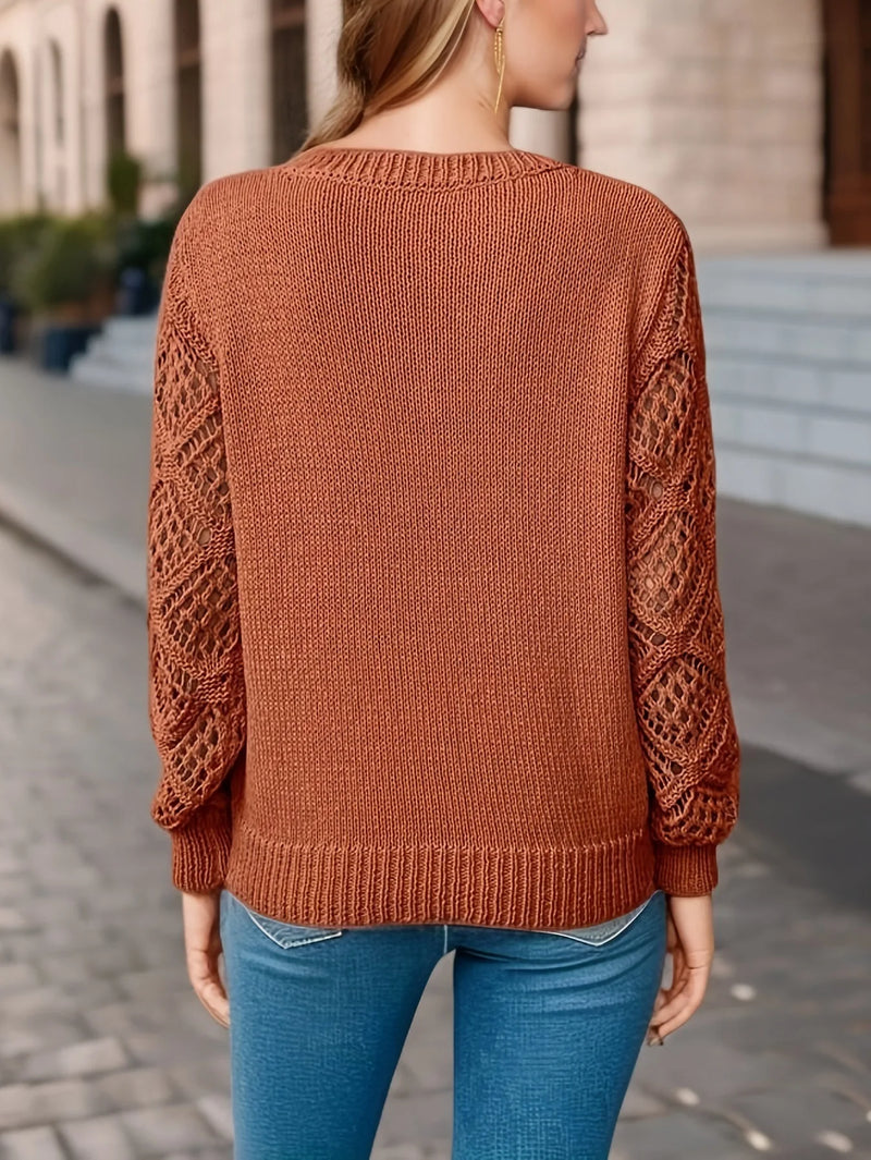 JO | Solid V-neck knitted sweater