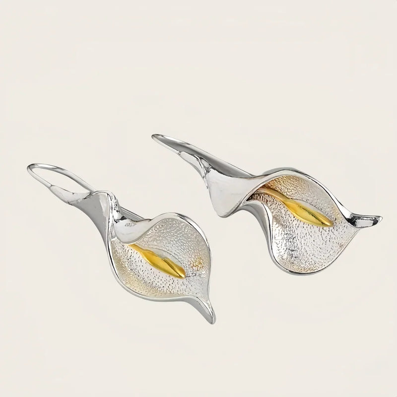 Beautiful Gold Earring with Unique Style