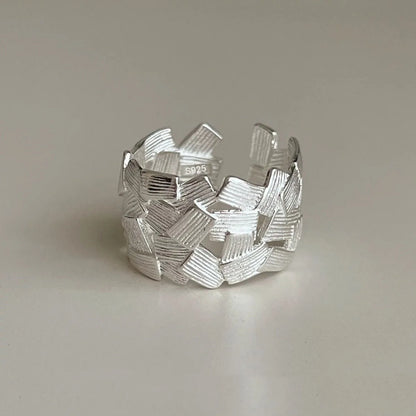 Charming Silver Ring for Any Occasion